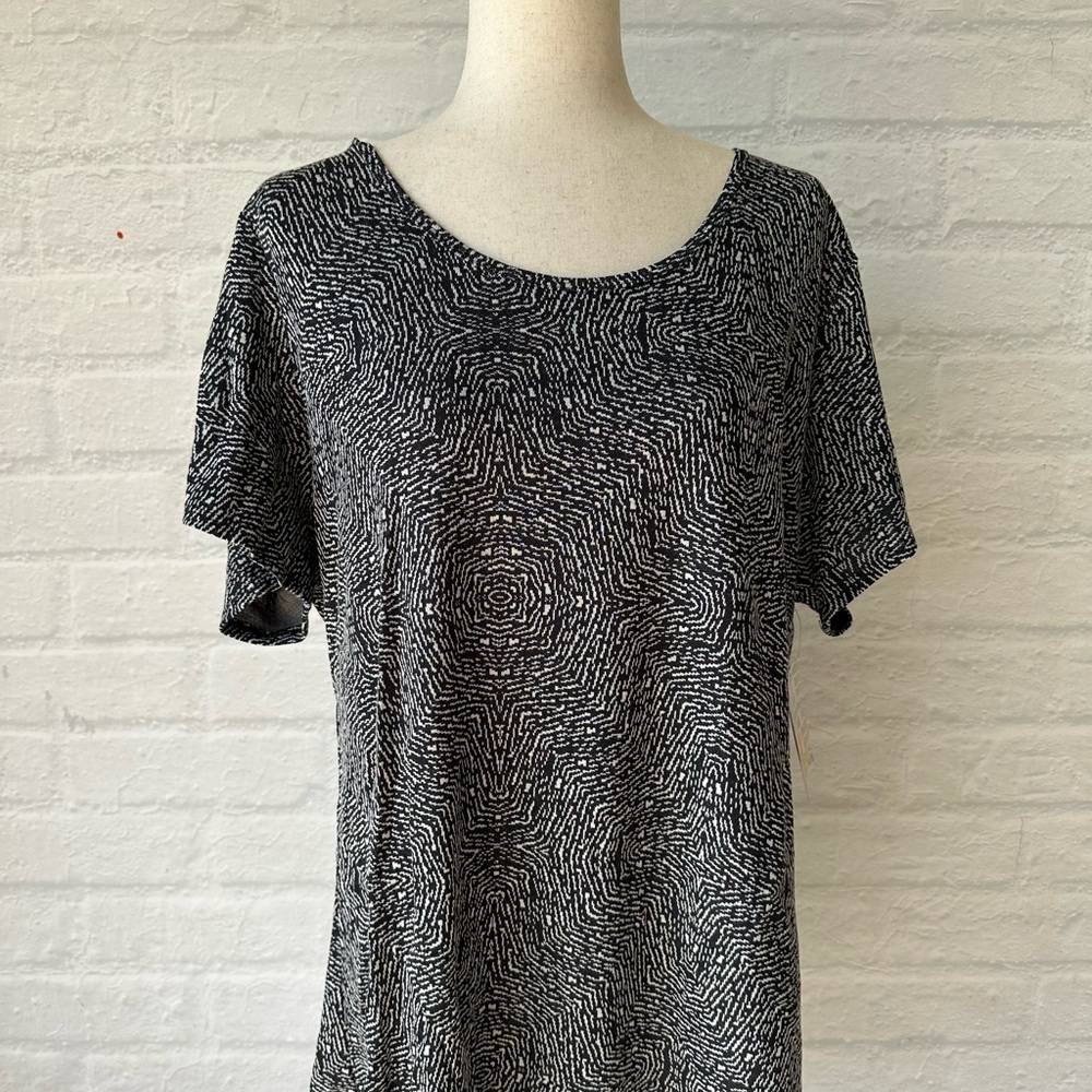 ✨NWT✨ LulaRoe Classic Tee 3XL